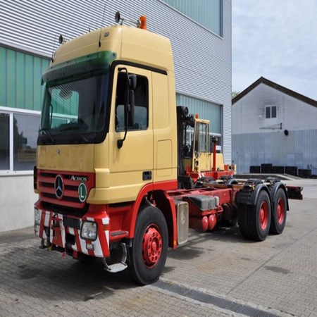 Mercedes-Benz – 2646 6x4 Used Truck for Sale